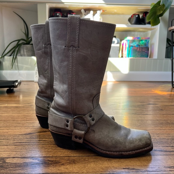 Women’s FRYE Harness 12R Boots - Gray - Picture 2 of 8